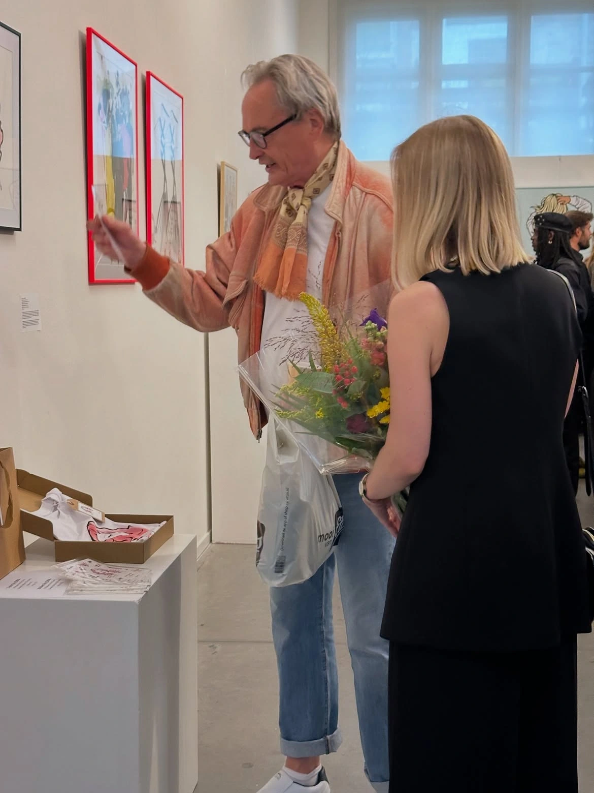 Conversations in the gallery